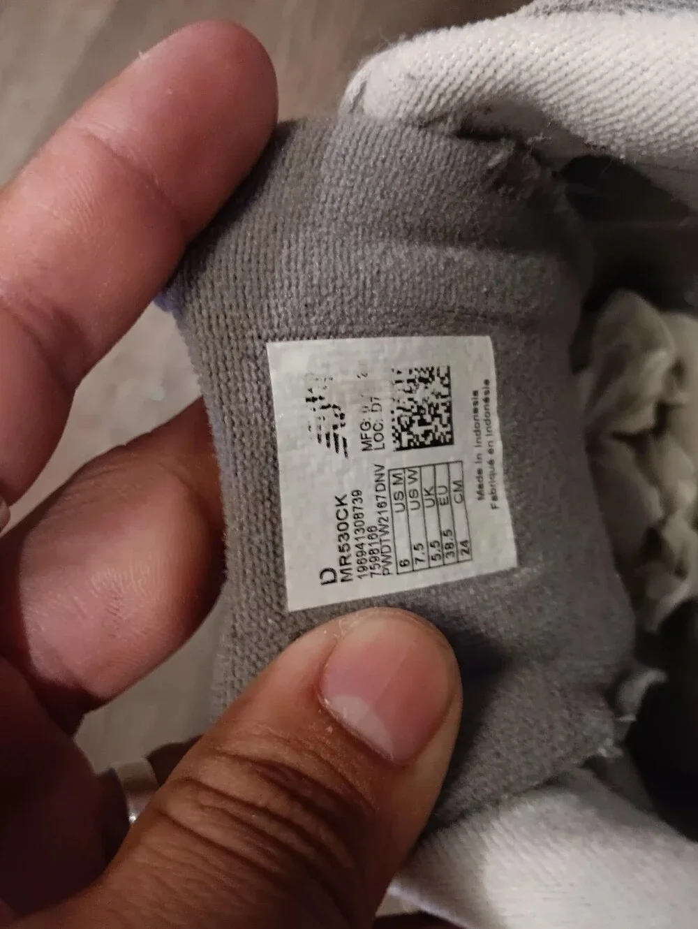 New Balance Women's Gray Mesh & Suede Sneakers Unisex Sz 7.5 Men 6